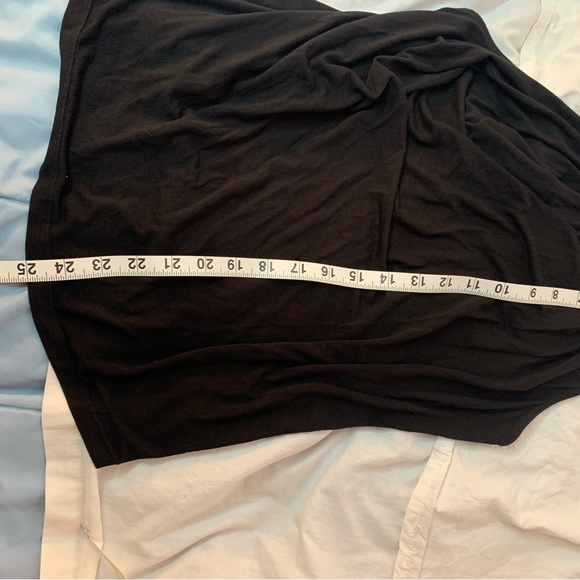 Guess sleeveless top cowl neckline M button back collar - Picture 9 of 10